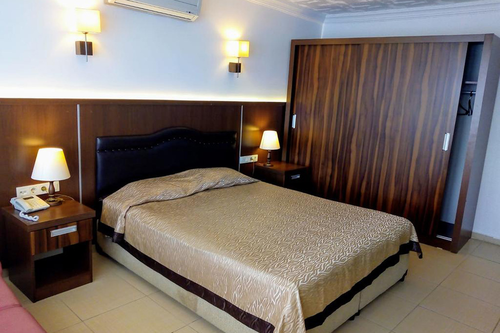  فندق ستيلا كوساداسي