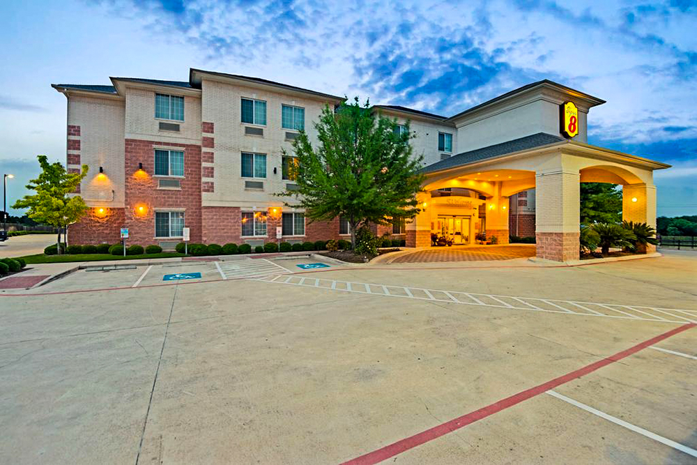 سوبر 8 أوستن إيربورت نورث