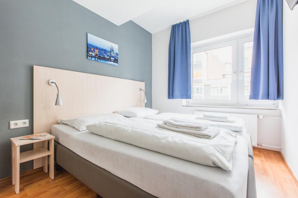 فندق إيه آند أو دوم كولونيا