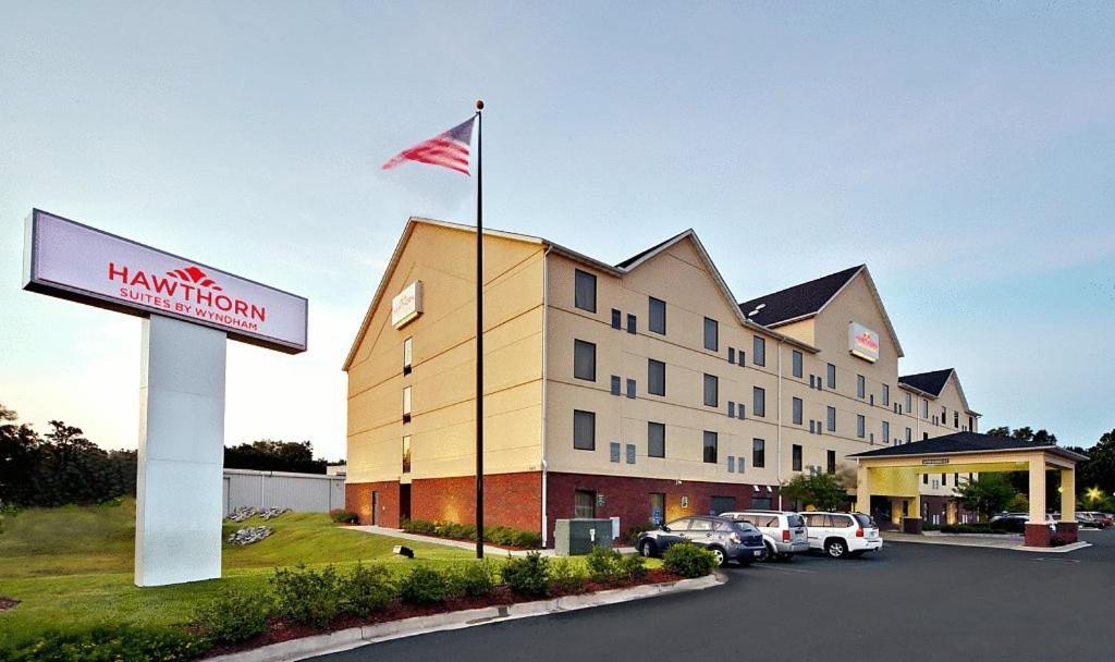 هوثورن سويتس باي ويندهام تشارليستون