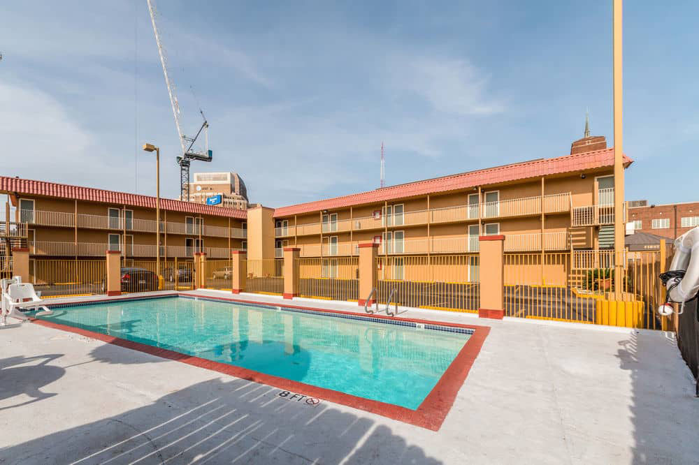 Inn at the Alamo / Riverwalk / Convention Center