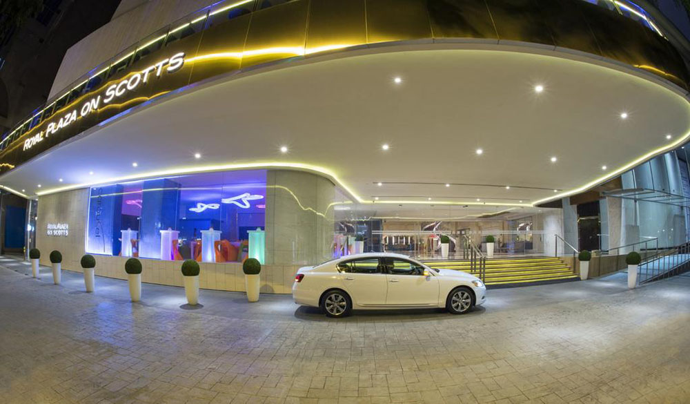 Royal Plaza on Scotts