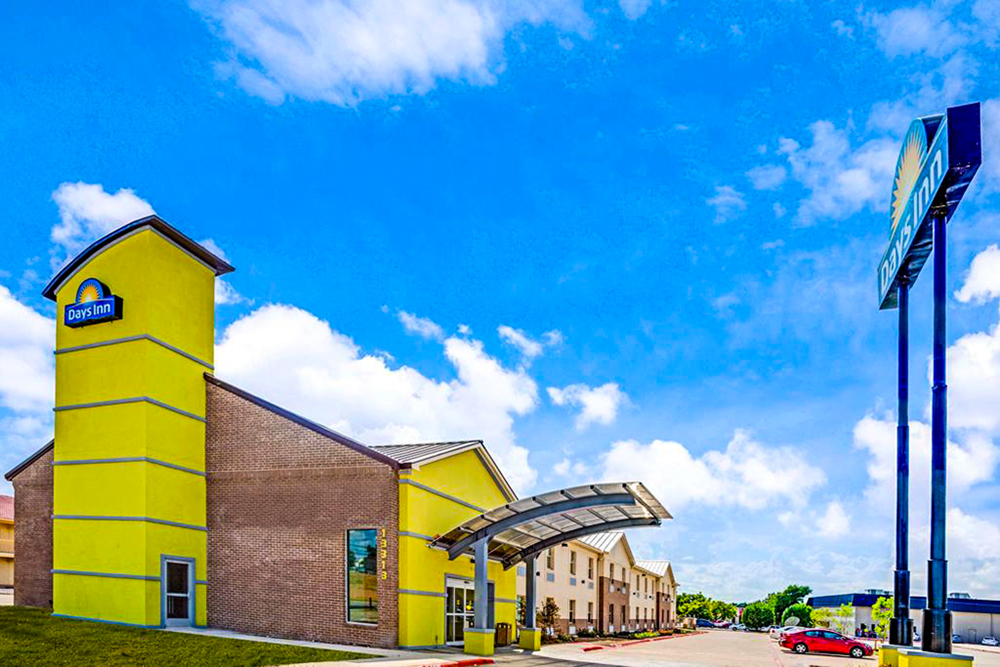 Days Inn by Wyndham North Dallas/Farmers Branch