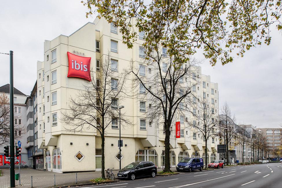 إيبيس دوسلدورف سيتي 