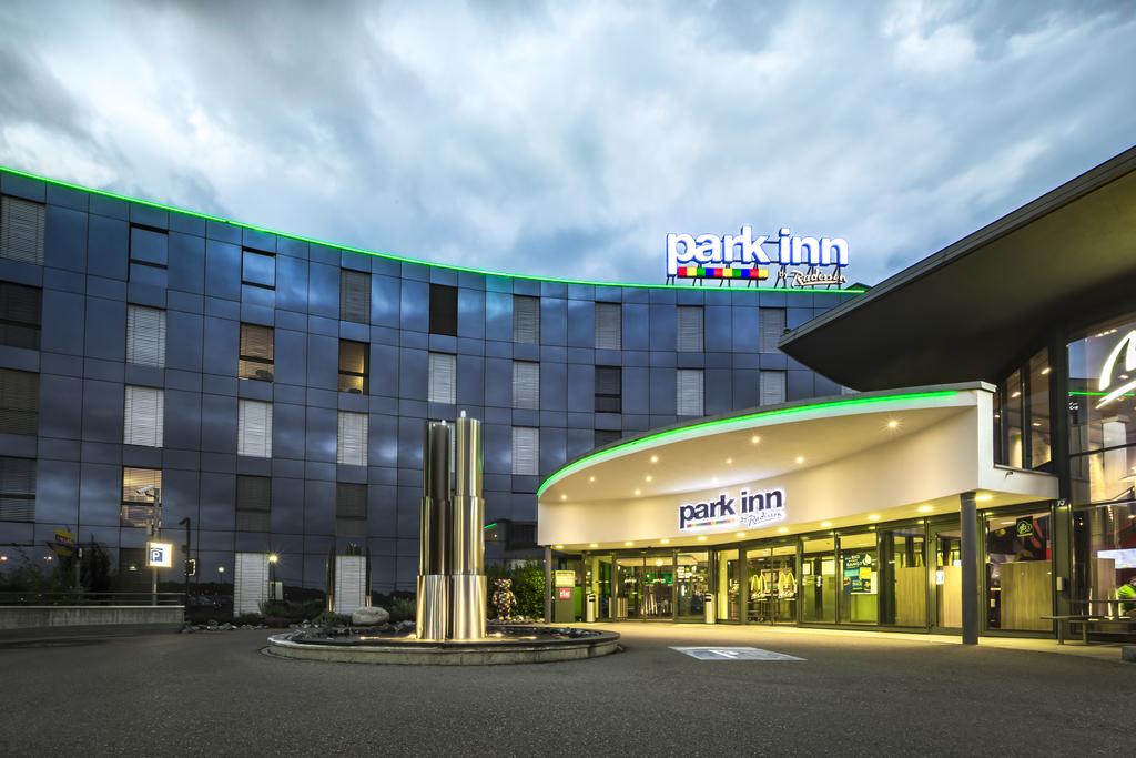 Park Inn by Radisson Zürich Airport