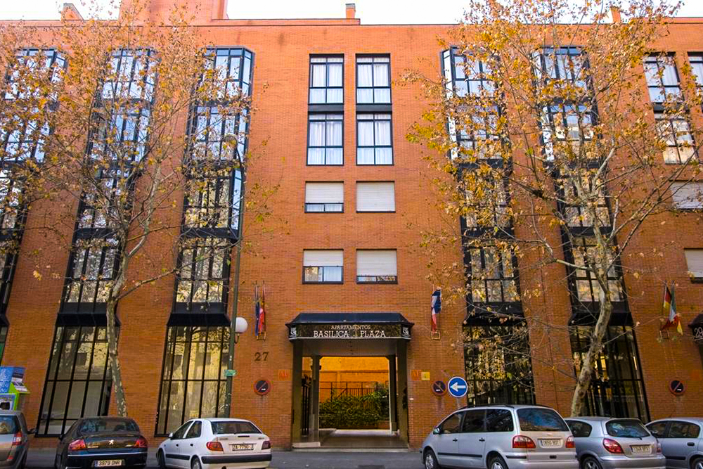 اسبا بلازا باسيليكا للشقق الفندقية