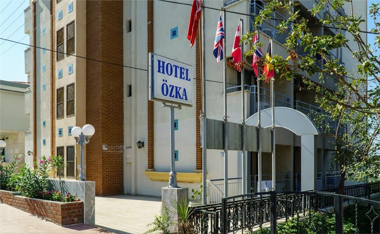 فندق أوزكا