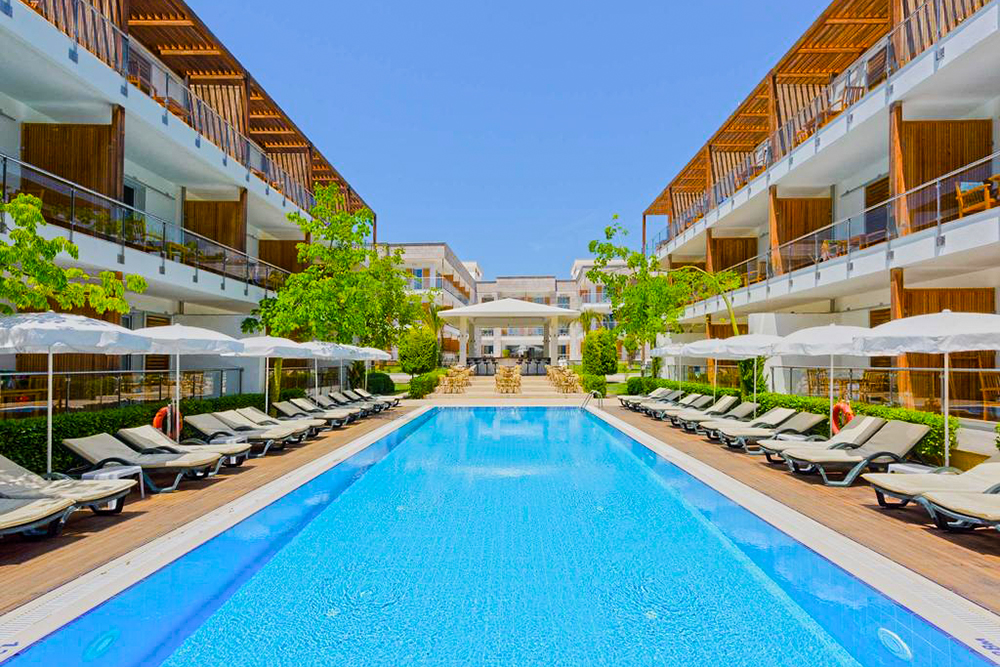 كلوب كاستاليا هوليداي فيليدج