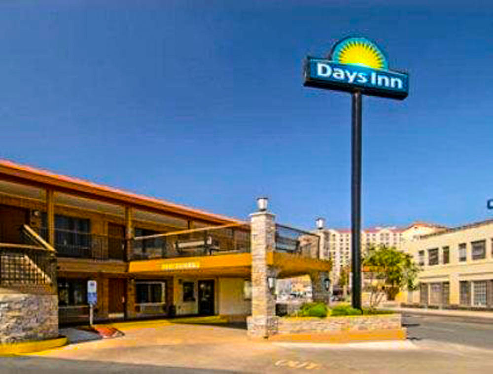 Days Inn by Wyndham San Antonio Alamo/Riverwalk
