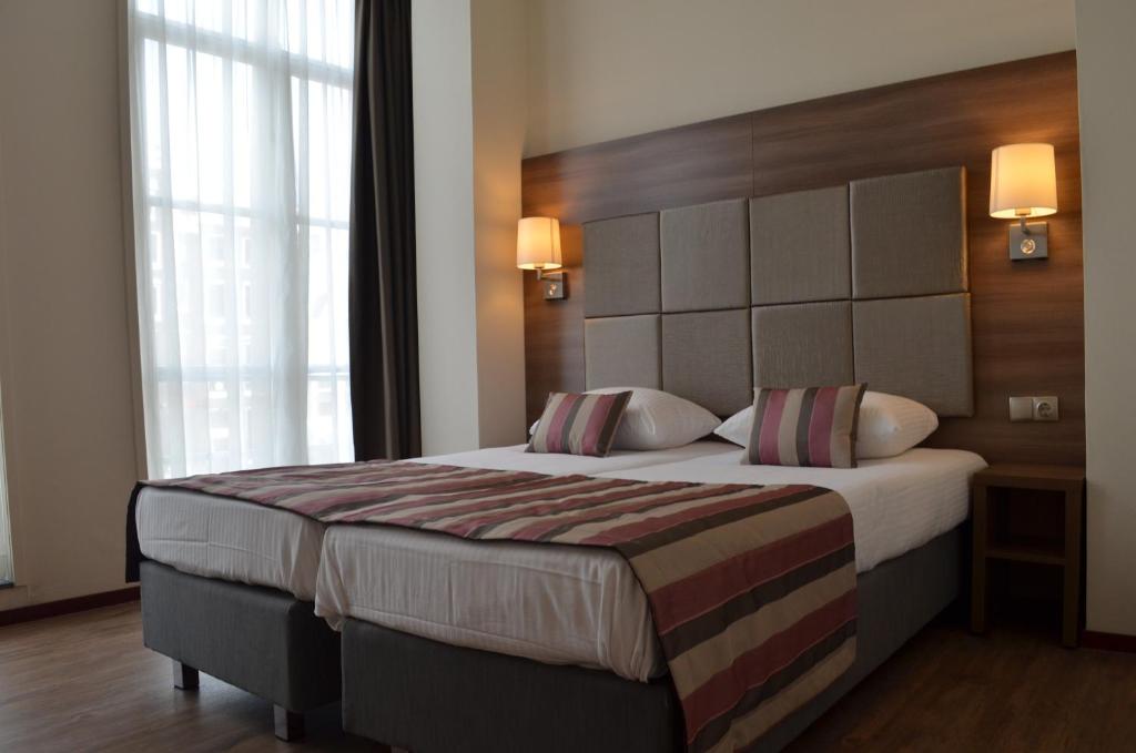 فندق كورديال  دام سكوير 