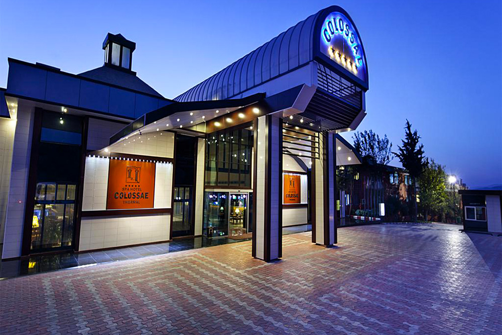فندق سبا كولوساي ثيرمال