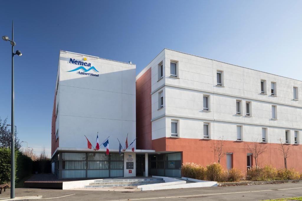 نيميا تولوز كونستاليسيو لللشقق الفندقية