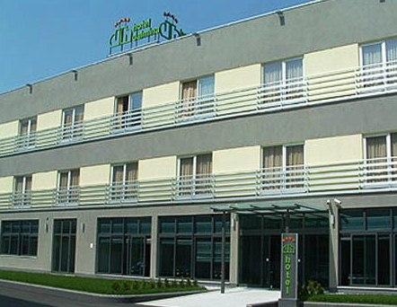 فندق دالمينا