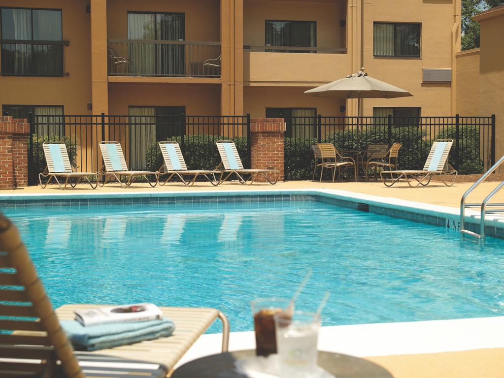 كورتيارد أتلانتا إكزكيوتف بارك/إيموري