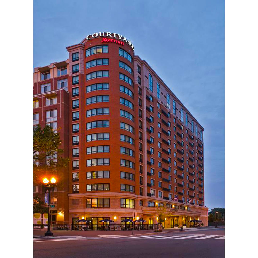 كورتيرد كابيتول هيل - نافي يارد