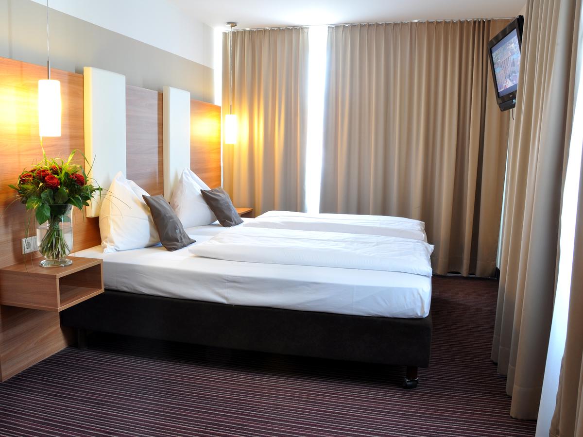 فندق كريستال ميونيخ