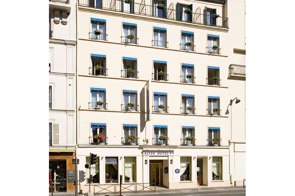 فندق اليس سفير كامبرون ايفل