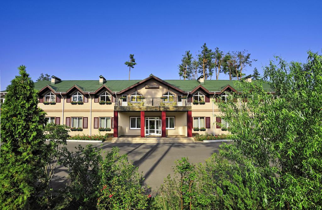 Seasons SPA Boutique Hotel 