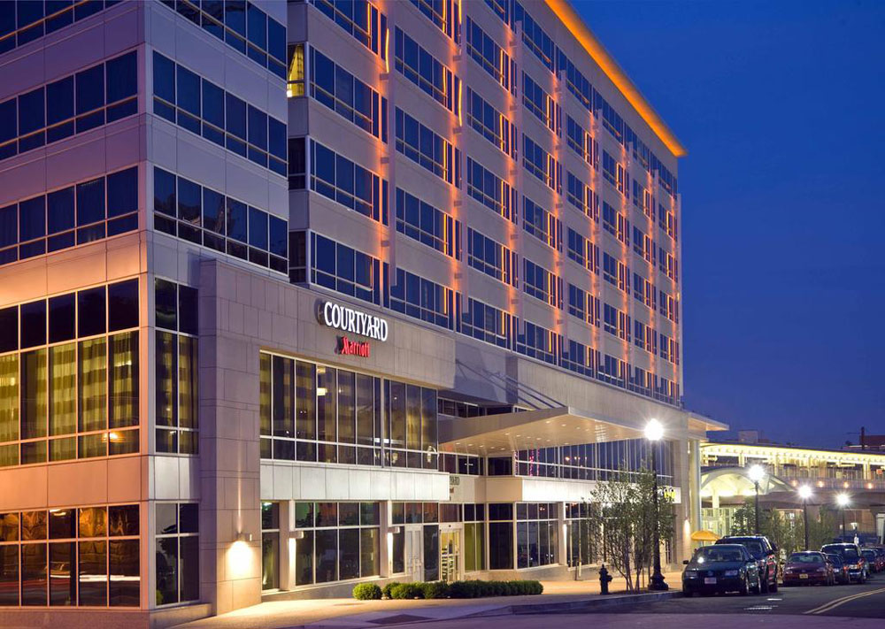 كورت يارد واشنطن، دي سي/يو اس كابيتول