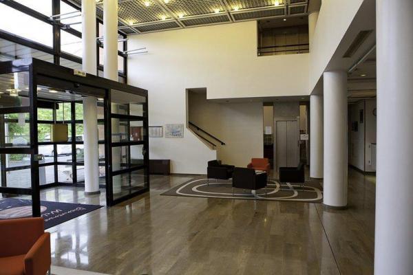 فندق بست ويسترن جولف مارن لا فاليه