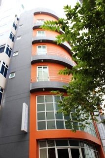 سنترال بوتيك إن 