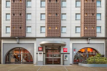 فندق ايبيس باريس تور ايفل