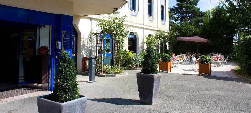 فندق كيرياد لو بلو ميسنيل