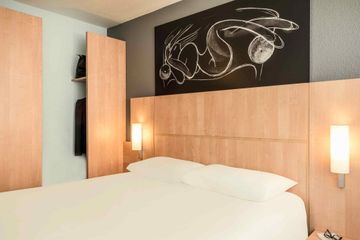 فندق ابيس ايتالي تولبياك