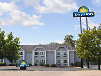 Days Inn by Wyndham Council Bluffs/9th Ave