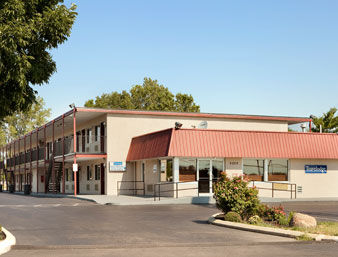 Travelodge by Wyndham Grove City / So. Columbus