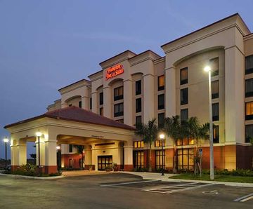 Hampton Inn & Suites Fort Myers-Estero/FGCU, FL