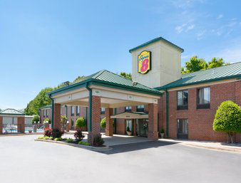 Super 8 by Wyndham Spartanburg/I-26 Exit 22