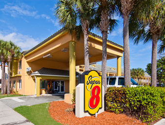 Super 8 by Wyndham Dania/Fort Lauderdale Arpt