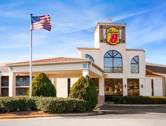 Super 8 by Wyndham Huntersville/Charlotte Area