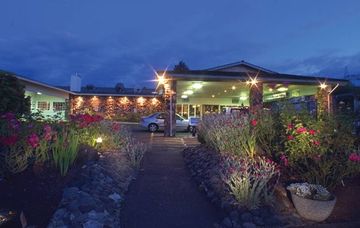 GuestHouse Inn & Suites Eugene / Springfield