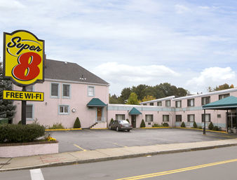 Super 8 by Wyndham Watertown/Cambridge/Boston Area