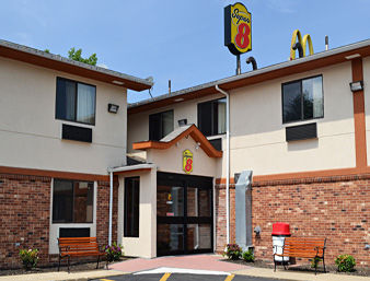 Super 8 by Wyndham Tilton/Lake Winnipesaukee