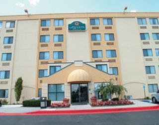 La Quinta Inn & Suites Baltimore N / White Marsh