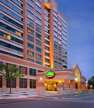 Courtyard by Marriott Arlington Crystal City/Reagan National