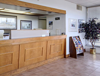 Super 8 by Wyndham Lake Jackson/Clute