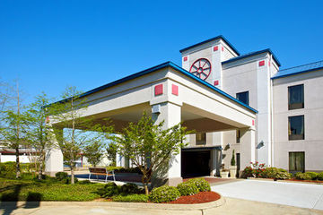 Holiday Inn Express & Suites Jackson / Pearl Intl Airport