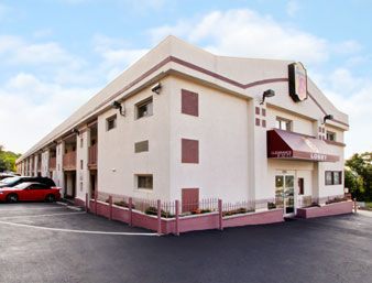 Super 8 by Wyndham North Bergen NJ/NYC Area