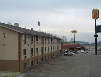 Super 8 by Wyndham St. Clairsville OH/Wheeling WV Area
