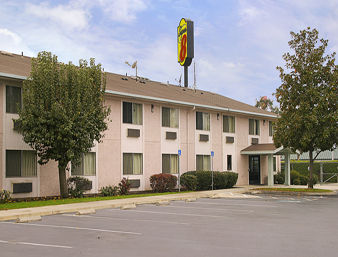 Super 8 by Wyndham Selma/Fresno Area