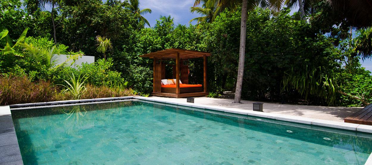 منتجع رافليس مالديفز ميرادهو 