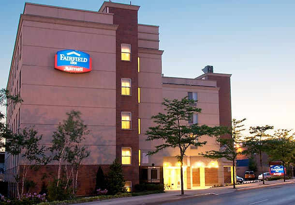 فيرفيلد إن باي ماريوت لاجوارديا إيربورت، فلشينج