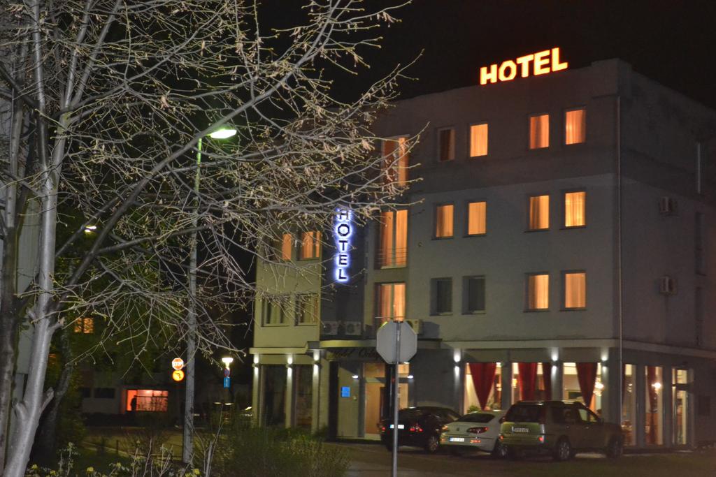 فندق أوكتاغون 