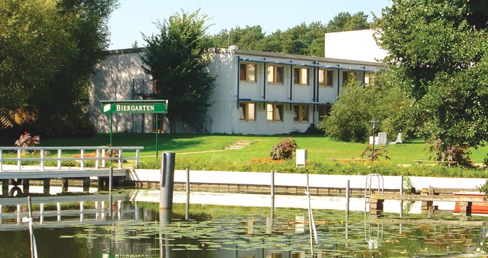 فندق أكاديمي برلين سشموسكفيت