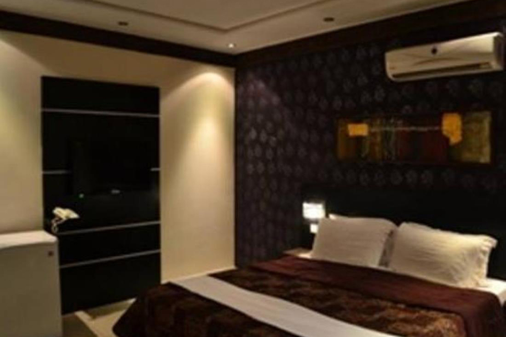 المهيدب خان شليلة