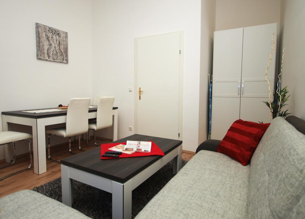 تشيك فيينا - رودينجاس